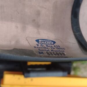 Memphis Shades Windshield